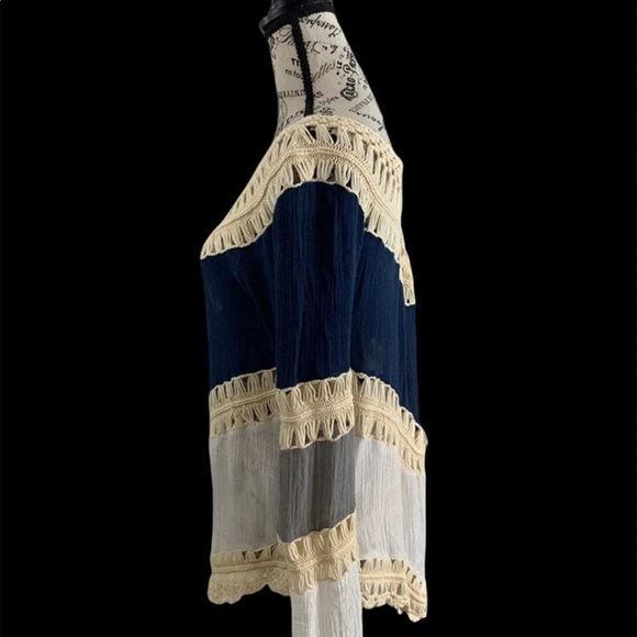 Women's medium boho Blouse - Picture 4 of 7